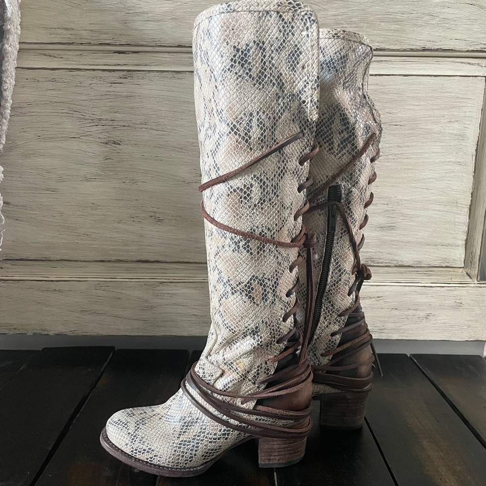 COAL black/white snake multi | Freebird Stores